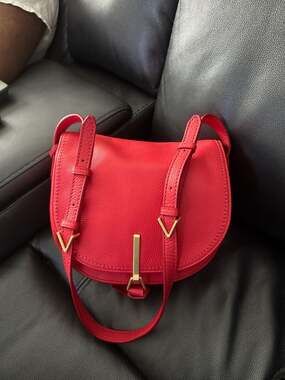 Vera Bradley Sycamore Leather Carson Saddle Bag in Canyon Sunset